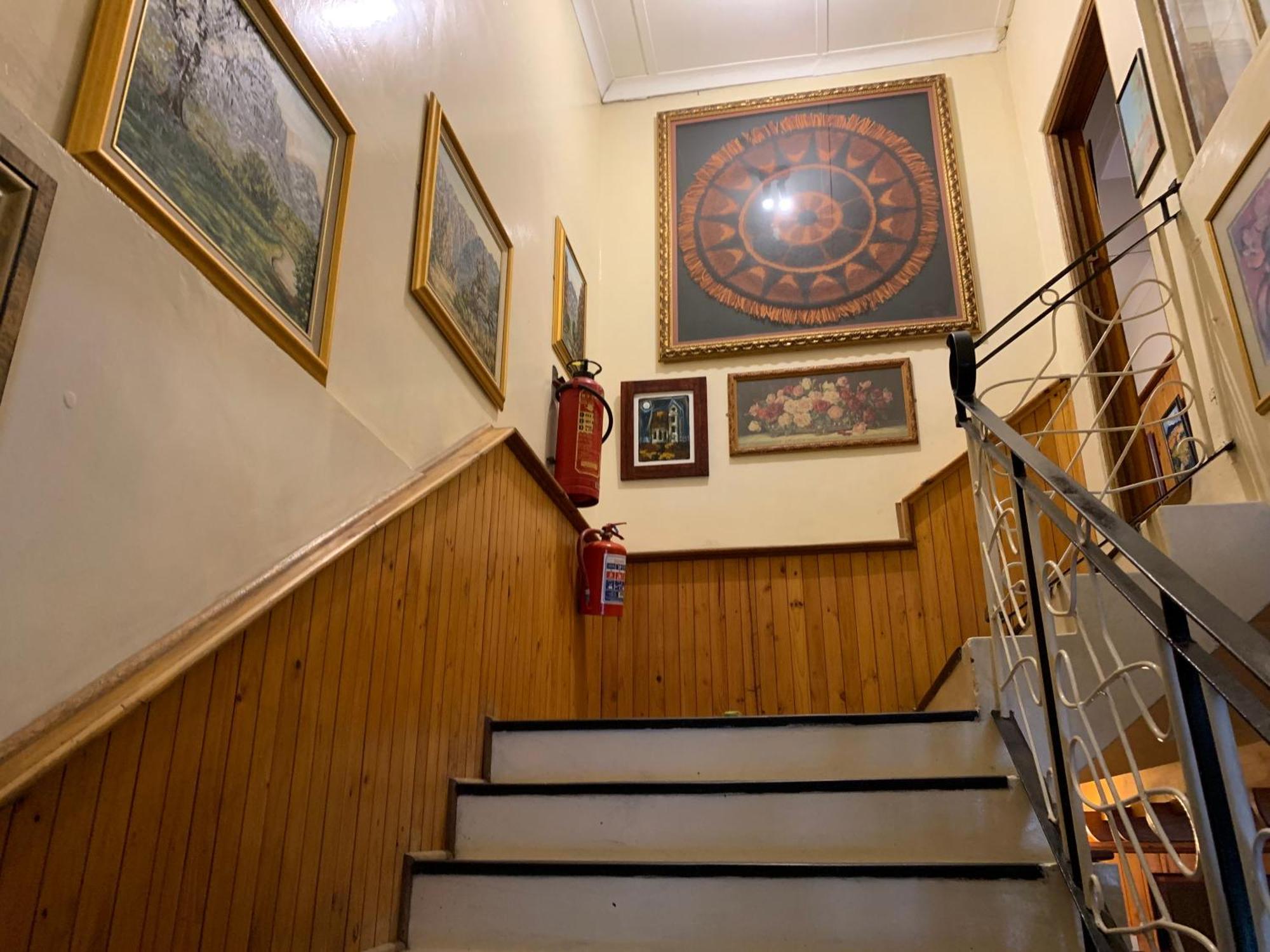Hotel De Rust Luaran gambar
